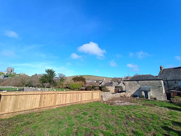 3 Bedroom Cottage For Sale In West Street, Corfe Castle, Wareham, BH20