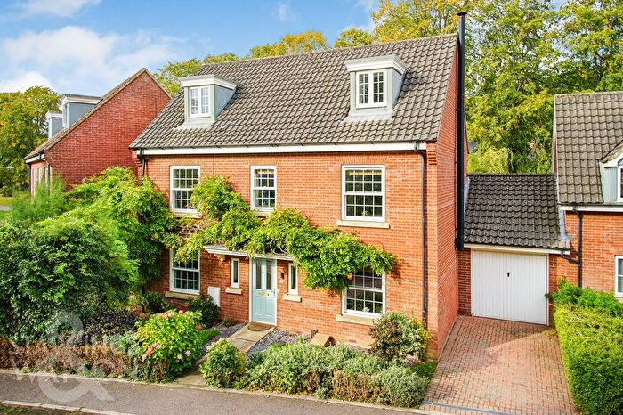 5 Bedroom Detached House For Sale In Nelson Drive, Little Plumstead, Norwich, NR13