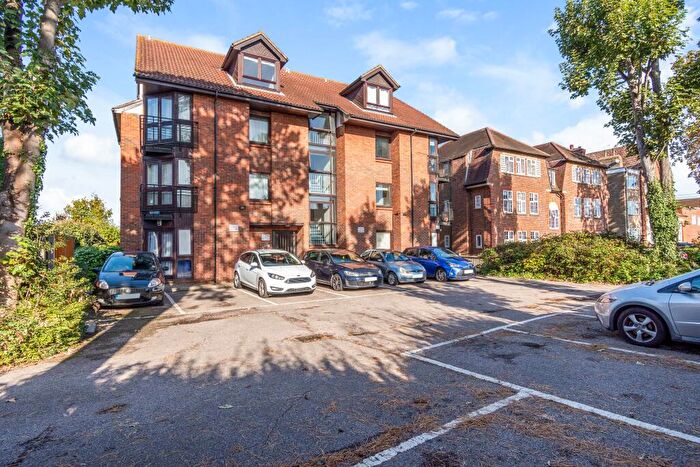 1 Bedroom Apartment To Rent In Dukes Court, Croydon Road, Beckenham, BR3