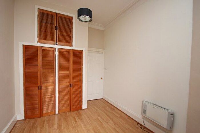 1 Bedroom Flat To Rent In Station Road, Dumbarton, G82
