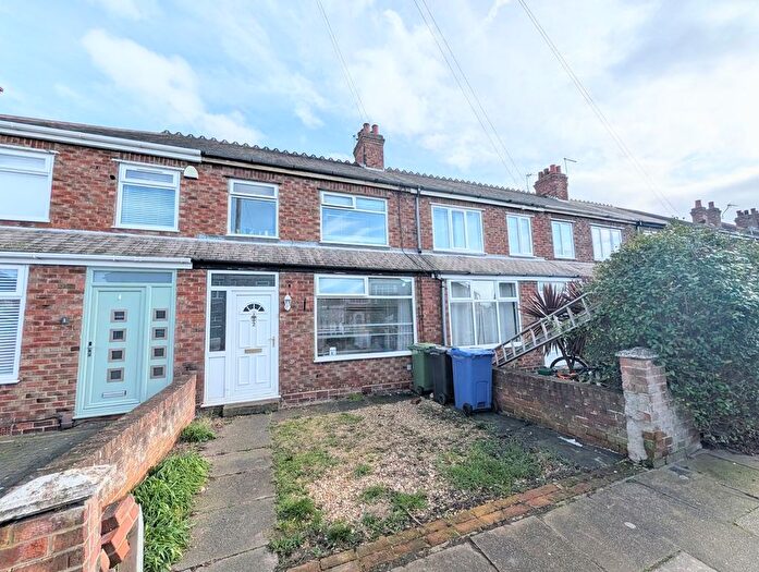 3 Bedroom Terraced House For Sale In Carson Avenue, Grimsby, DN34