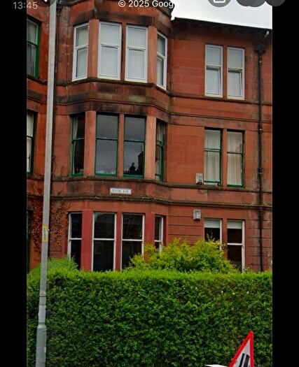 2 Bedroom Flat To Rent In Dixon Avenue, Glasgow, G42