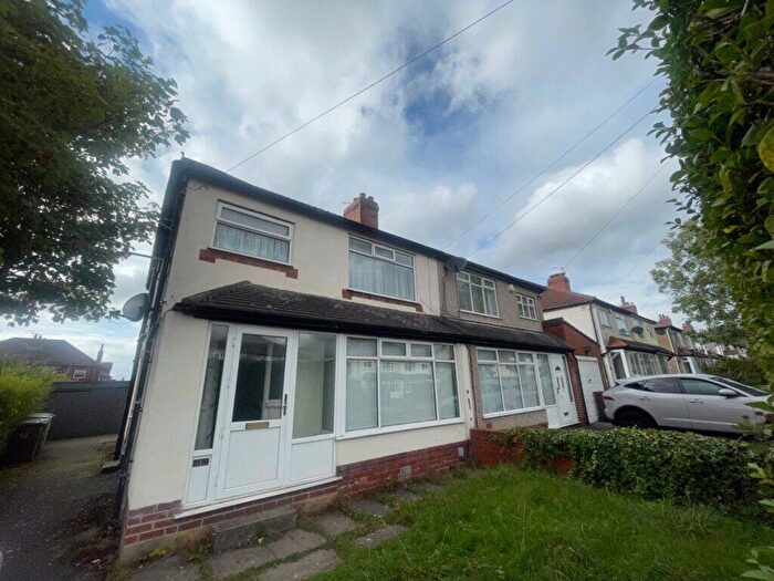 3 Bedroom Semi-Detached House To Rent In Talbot Gardens, Leeds, LS8