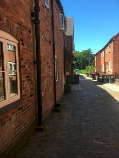 2 Bedroom Terraced House To Rent In Church Street, Atherstone, CV9