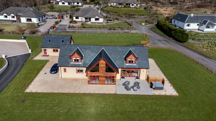 5 Bedroom Detached House For Sale In Braeside, Corpach, Fort William, PH33