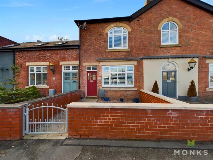 3 Bedroom Terraced House For Sale In Station Road, Gobowen, Oswestry, SY11