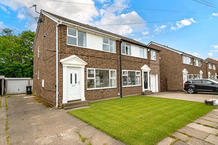 3 Bedroom Semi Detached House For Sale In Park Close, Lightcliffe, Halifax, West Yorkshire, HX3