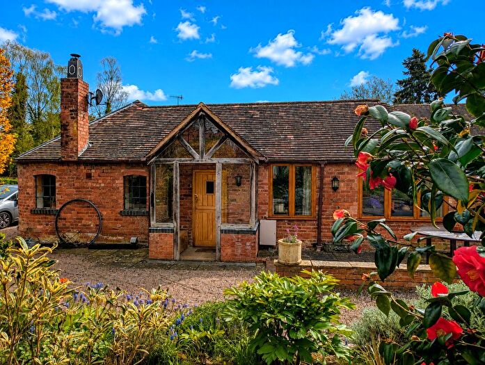 3 Bedroom Bungalow For Sale In Charlton, Hartlebury, Kidderminster, DY11