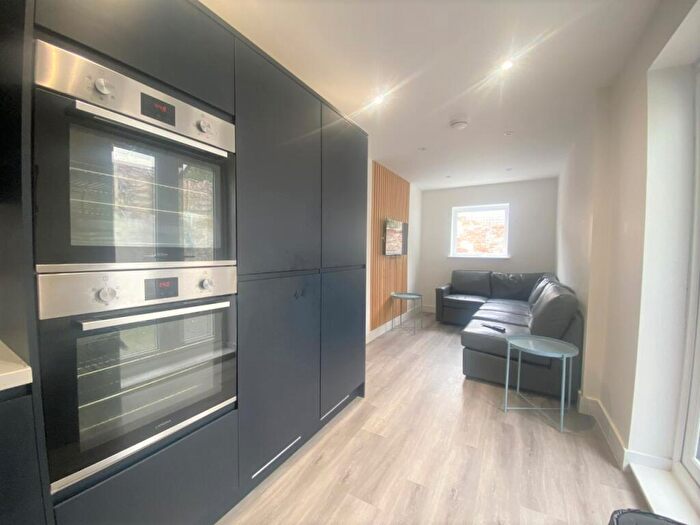 7 Bedroom Terraced House To Rent In Goodwood Road, Southsea, Portsmouth, PO5