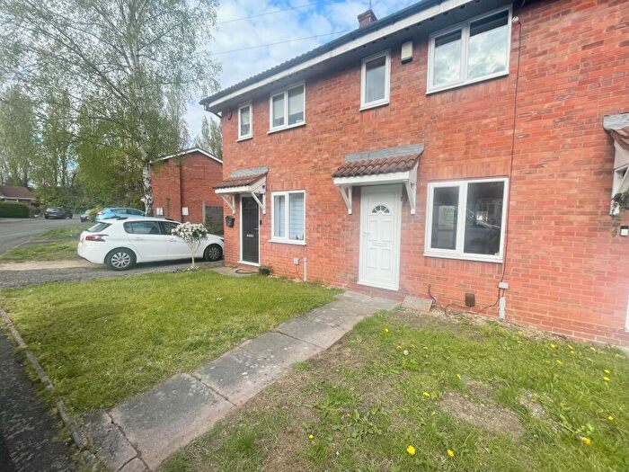2 Bedroom House To Rent In Raddlebarn Farm Drive, Selly Oak, B29
