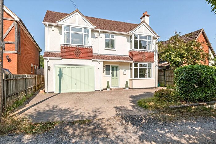 4 Bedroom Detached House For Sale In Windlesham, Surrey, GU20