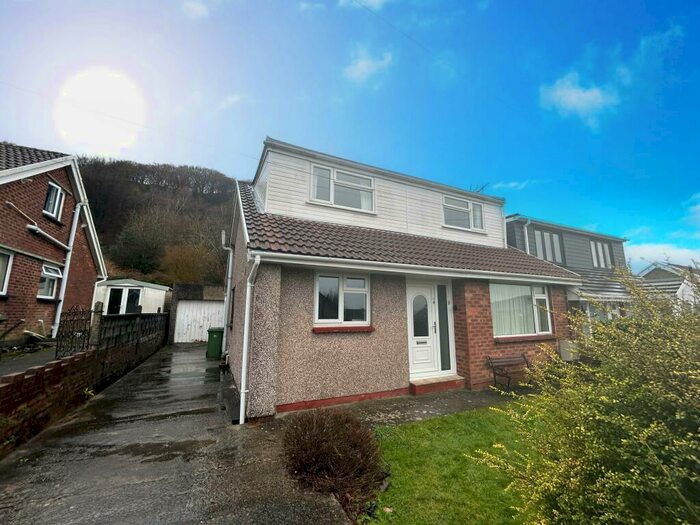 3 Bedroom Bungalow To Rent In Whiterock Close, Pontypridd, CF37