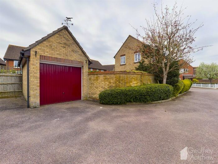 3 Bedroom Detached House For Sale In Pilkingtons, Church Langley, Harlow, CM17