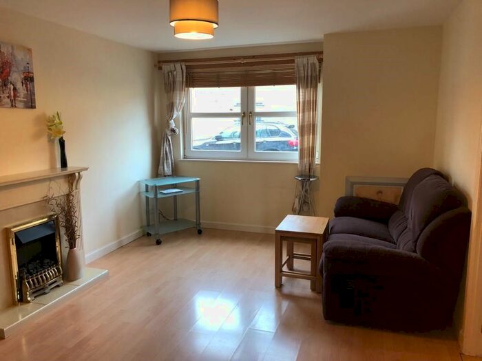 2 Bedroom Flat To Rent In Charles Street, Aberdeen, AB25