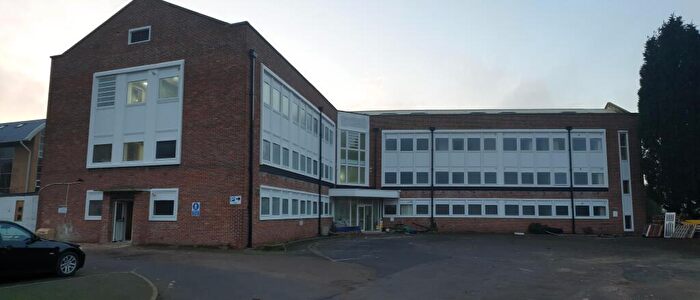 3 Bedroom Apartment To Rent In Clent View House, Goodrich Mews, Gorna, DY3L