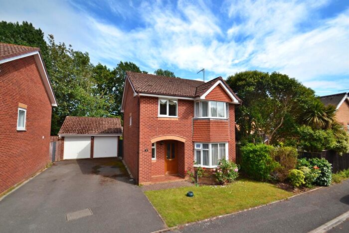 4 Bedroom Detached House For Sale In Broadstone, BH18