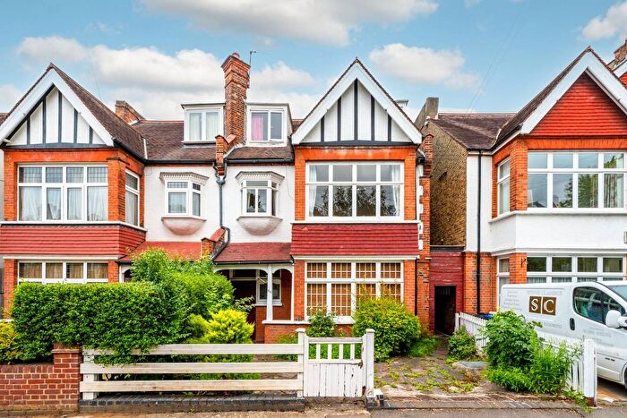 3 Bedroom Flat To Rent In Home Park Road, Wimbledon Park, London, SW19