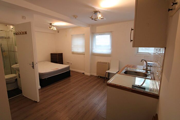 Studio To Rent In Cranfield Close, West Norwood, SE27