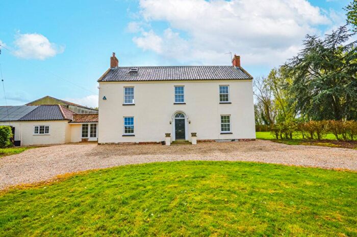 5 Bedroom House To Rent In Scarning, NR19