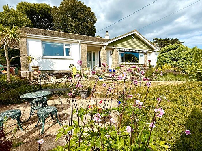 3 Bedroom Detached Bungalow For Sale In Warberries, Torquay, TQ1