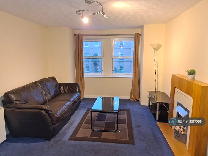 2 Bedroom Flat To Rent In King Street, Aberdeen, AB24