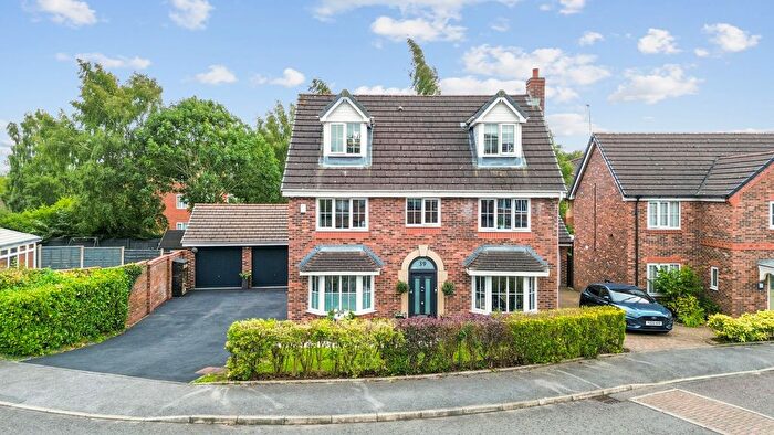 5 Bedroom Detached House For Sale In Heatherleigh, St. Helens, WA9