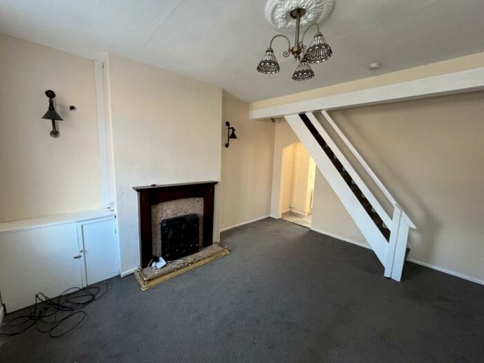 2 Bedroom Terraced House To Rent In Hickleton Terrace, Thurnscoe, S63