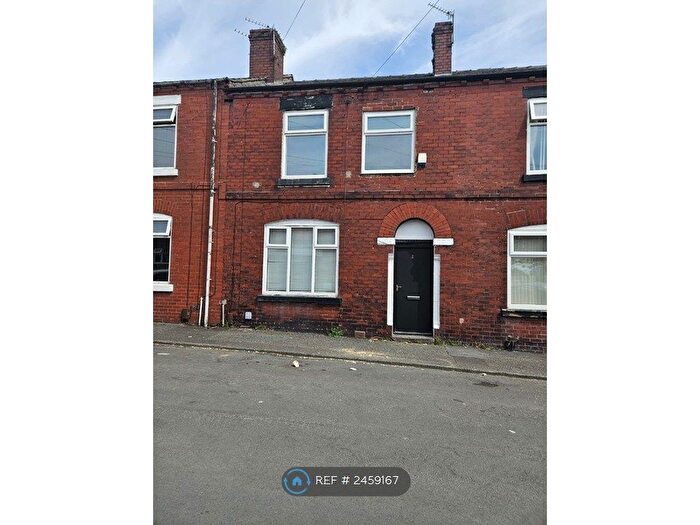 3 Bedroom Terraced House To Rent In Grosvenor Street, Swinton, Manchester, M27