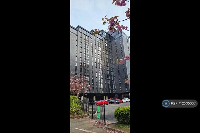 2 Bedroom Flat To Rent In Urban Green, Manchester, M16