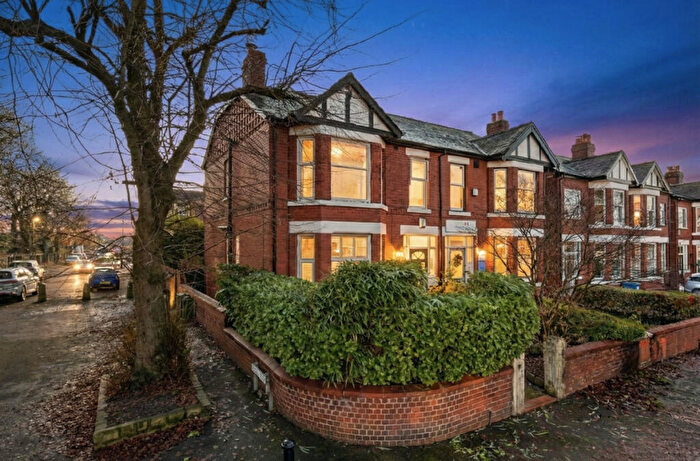 4 Bedroom Semi-Detached House For Sale In Edgeley Road, Stockport, SK3