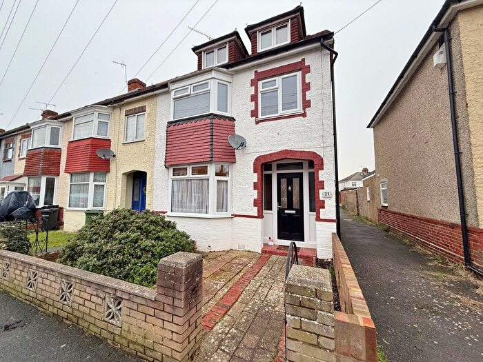 5 Bedroom End Terrace House For Sale In Rosebery Avenue, Drayton, Portsmouth, PO6