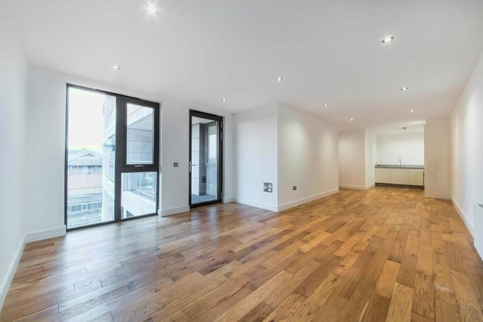 2 Bedroom Flat To Rent In Regents Park Road, Finchley Central, N3