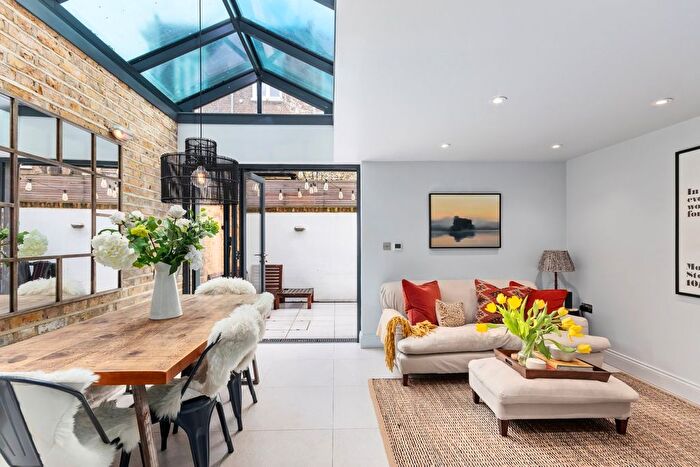 5 Bedroom Terraced House To Rent In Southerton Road, Brackenbury Village, Hammersmith, W6