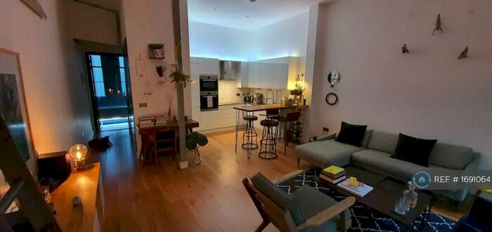 1 Bedroom Flat To Rent In Queens Row, London, SE17