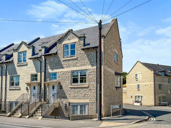 4 Bedroom Town House To Rent In Barton Close, Bradford-On-Avon, Wiltshire, BA15