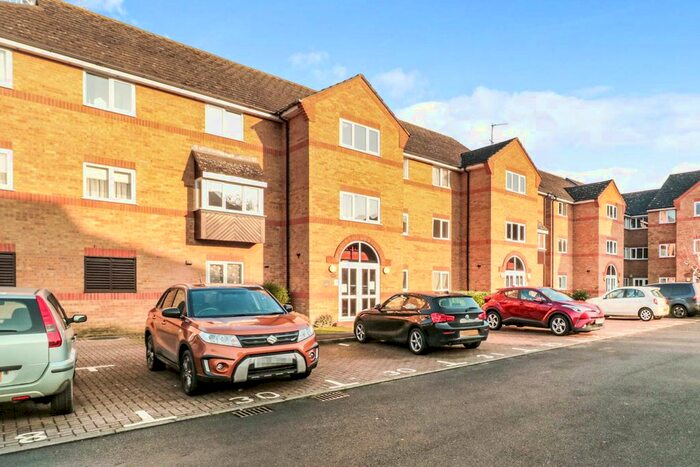 1 Bedroom Flat To Rent In Braziers Quay, South Street, Bishop's Stortford, CM23