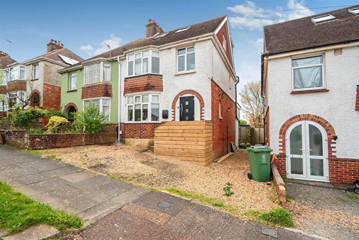 4 Bedroom Semi Detached House For Sale In Downsview Road, Portslade, Brighton, BN41