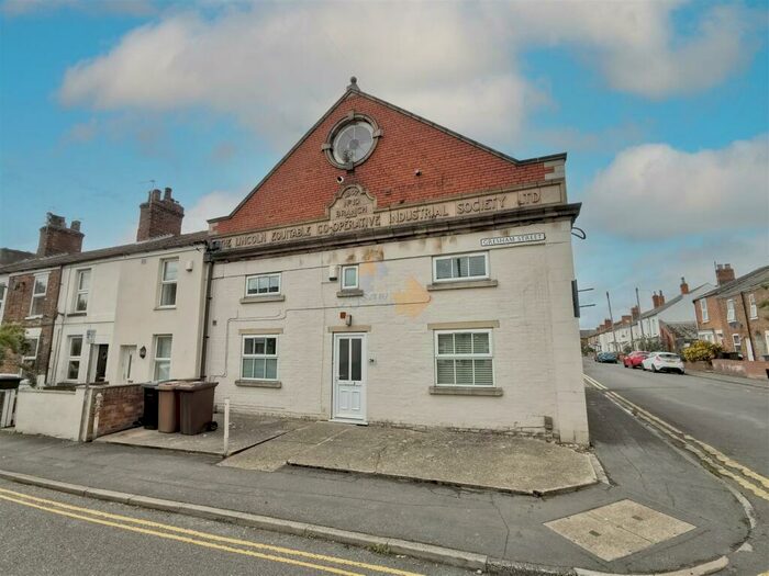 4 Bedroom Semi-Detached House To Rent In Gresham Street, Lincoln, LN1