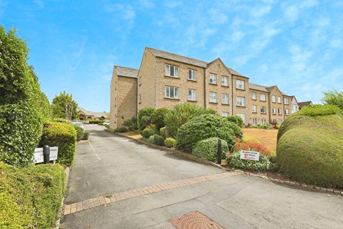 1 Bedroom Flat For Sale In Station Road, Broadway, Worcestershire, WR12