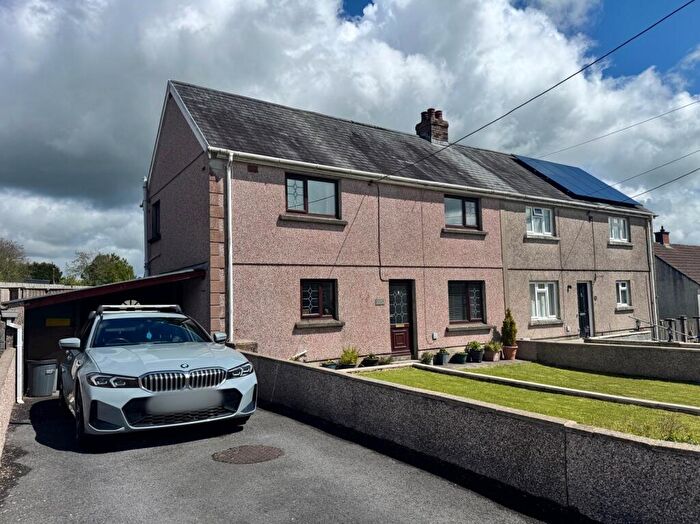 3 Bedroom Semi-Detached House For Sale In Brynlluan, Gorslas, Llanelli, Carmarthenshire., SA14