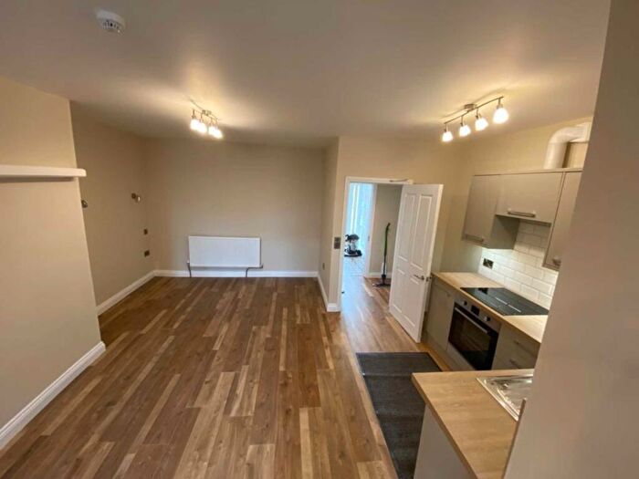Studio To Rent In Holmfirth Road, Meltham, HD9