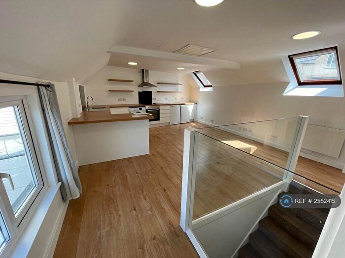 1 Bedroom Flat To Rent In Park Road, Sandy, SG19