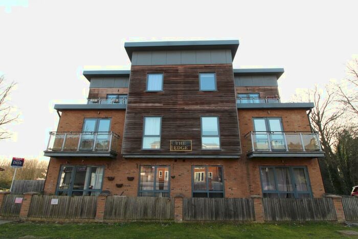 2 Bedroom Apartment To Rent In The Edge, Lawn Lane, Hemel Hempstead, Hertfordshire, HP3