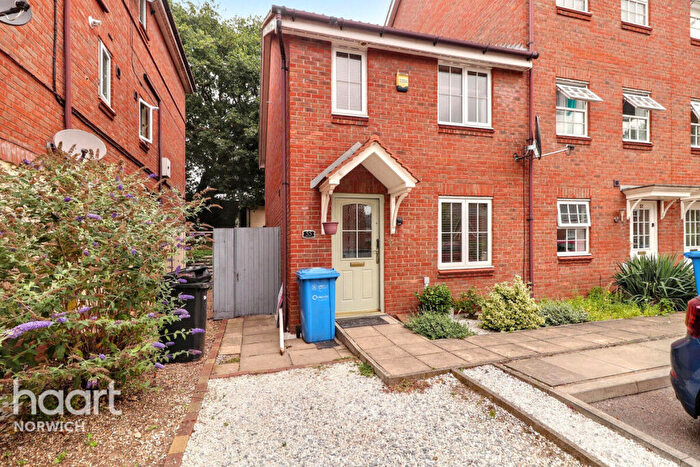 3 Bedroom End Of Terrace House For Sale In Copenhagen Way, Norwich, NR3