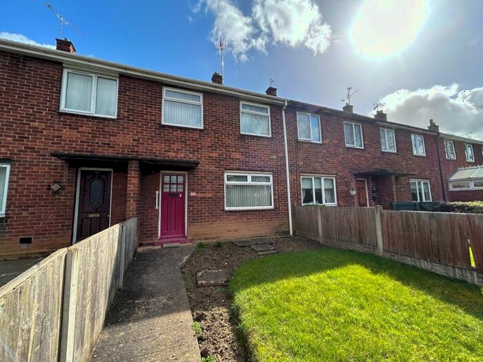 2 Bedroom Terraced House For Sale In Cefndre, Wrexham, LL13