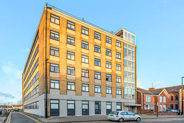 1 Bedroom Apartment To Rent In Buckingham Street, Aylesbury, HP20