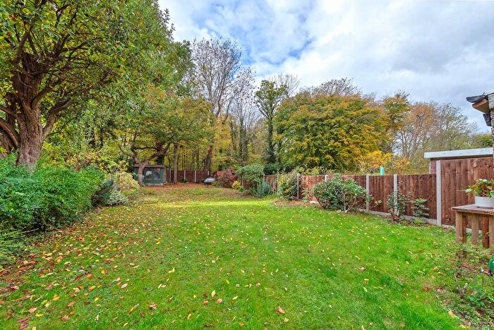 4 Bedroom Semi Detached House For Sale In Elmshurst Gardens, Tonbridge, TN10