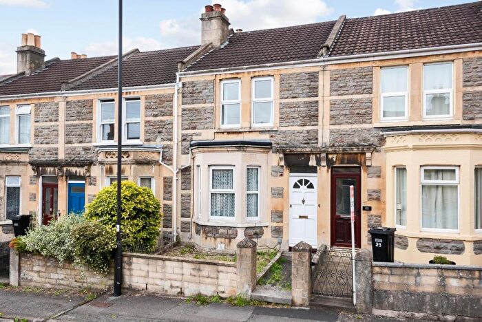 3 Bedroom Terraced House To Rent In Coronation Avenue, Bath, BA2