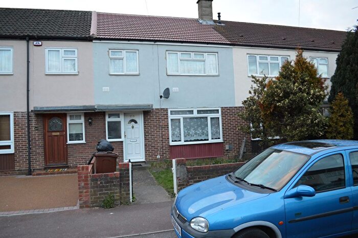 3 Bedroom Terraced House To Rent In Bradfield Drive, Barking, IG11