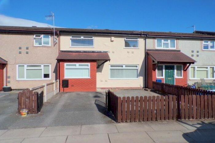 3 Bedroom Property To Rent In Fender Way, Prenton, CH43